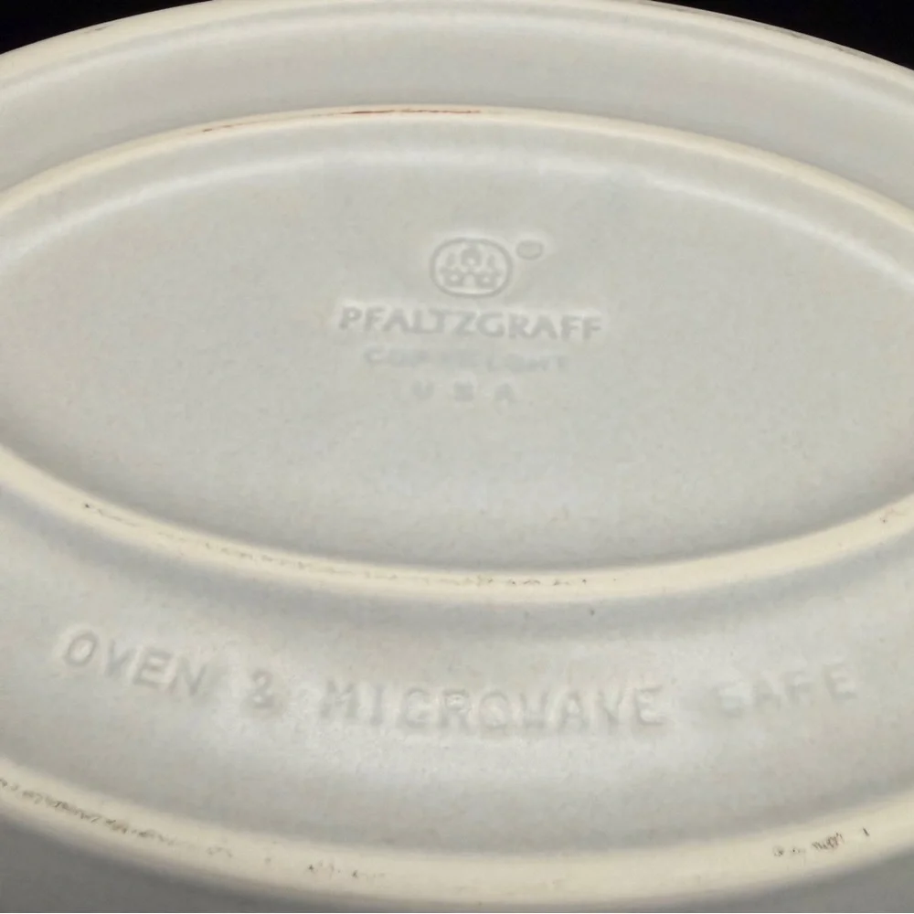 Pfaltzgraff Folk Art Oval Vegetable Serving Bowl Blue Floral Tan Stoneware 10